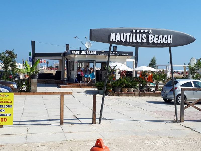 Lido Nautilus Beach