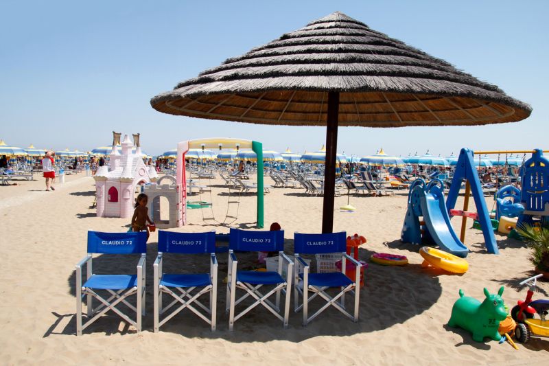 Onde Beach 72-73