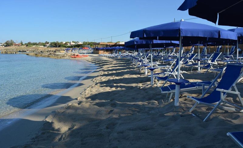 Tridakna Beach