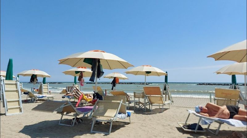 Overbeach