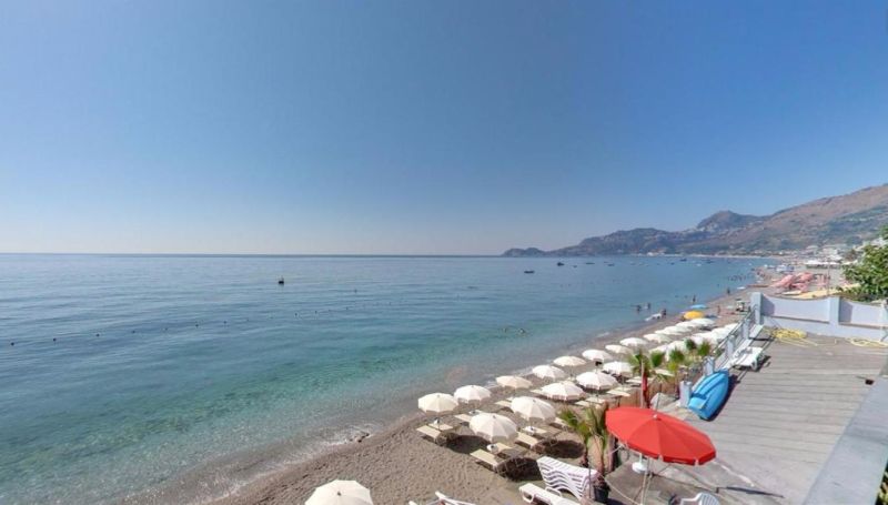 Paradise Beach Club