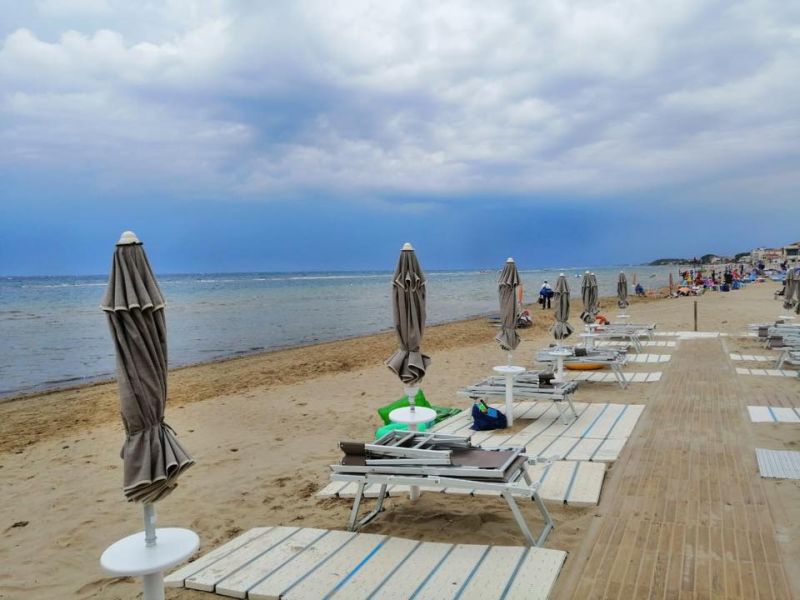Spiaggia Attrezzata Tangram