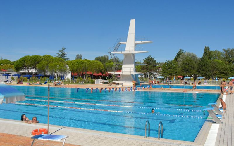 Piscina Marina Julia Family Collection
