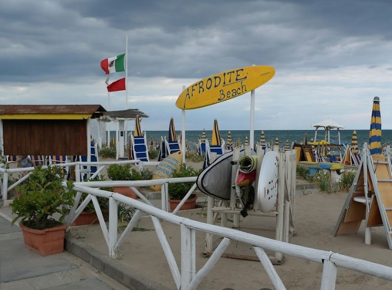 Lido Afrodite Beach