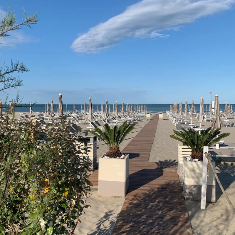 Globus Beach 255