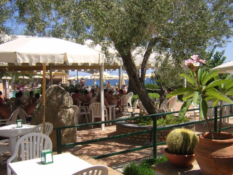 Paradise Beach Club