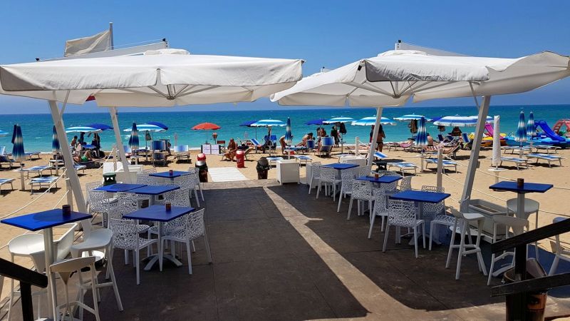 Blueout Stabilimento Balneare & Beach Bar