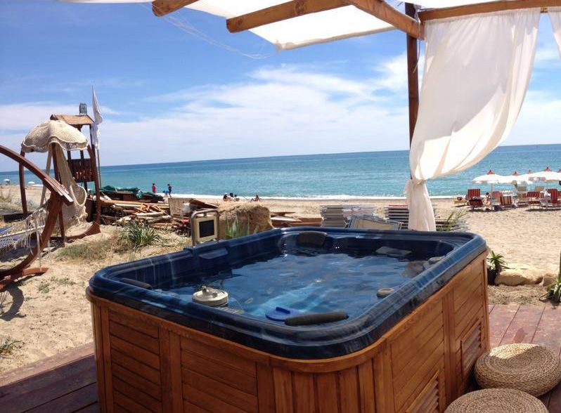 Poseidonia Beach