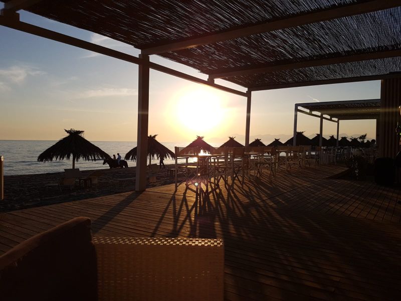 Molo Sirena Beach & Restaurant On The Sea