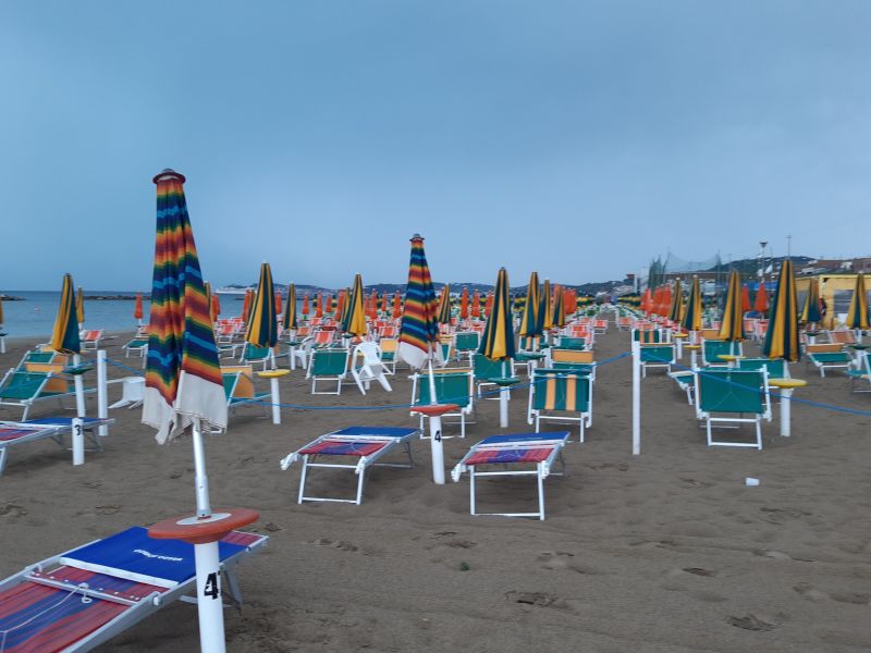 Palombina Ohana Beach