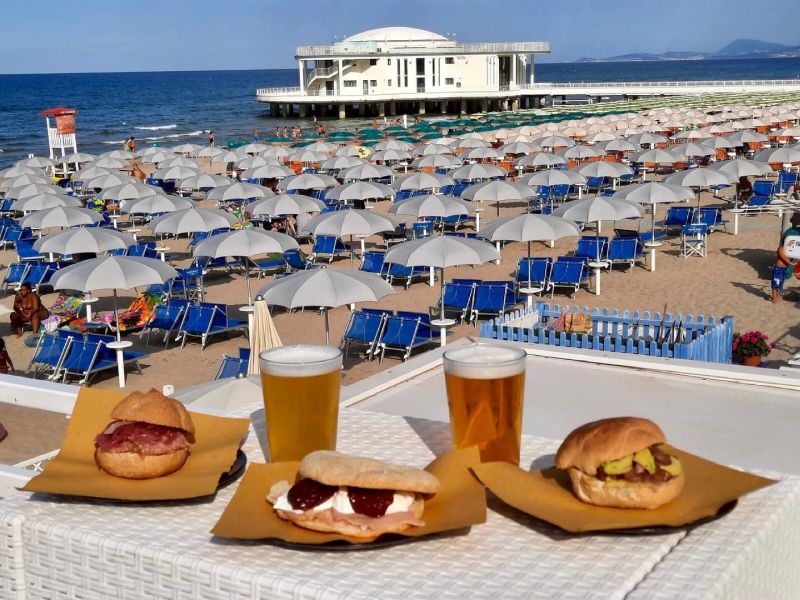 Stabilimento Balneare M48