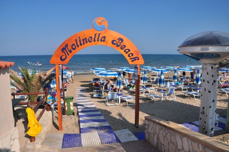 Lido Molinella Beach
