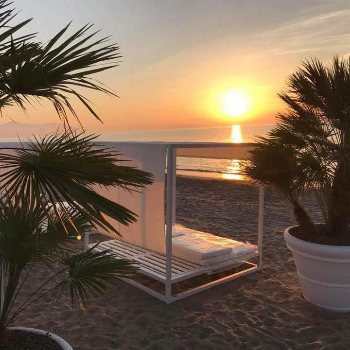 Sky And Sand Club