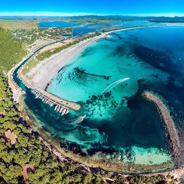 Porto Pino Beach Club