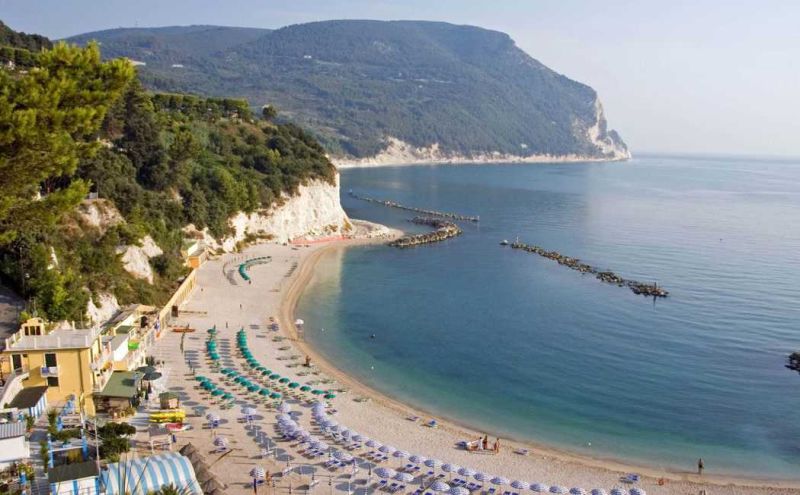 Stabilimento Balneare Arturo