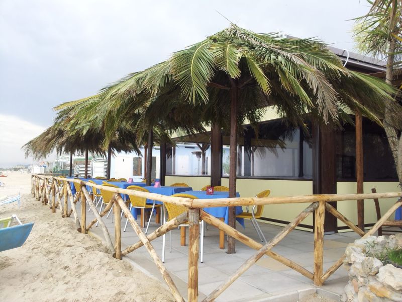 Chalet Tropical