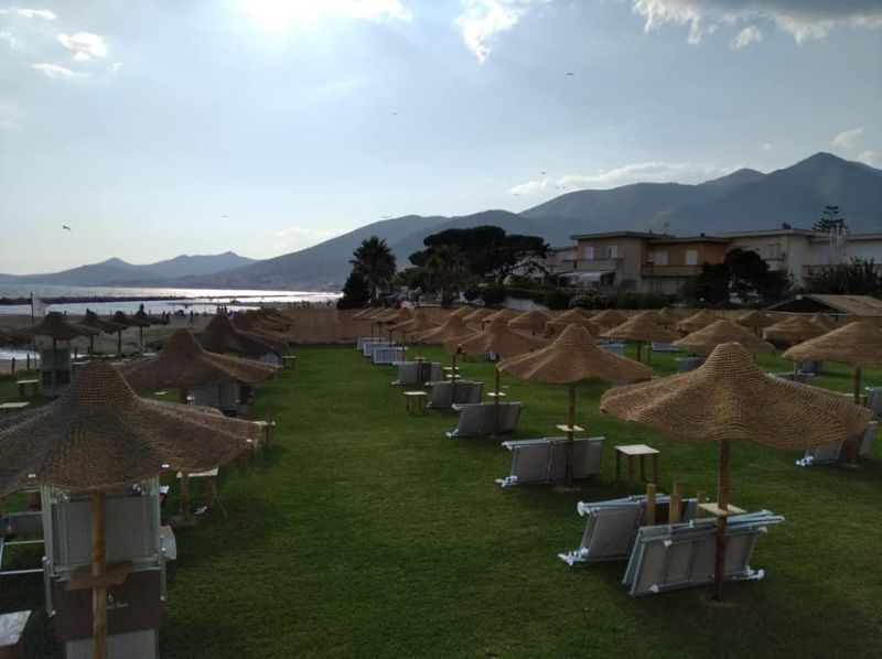 Lido Tropical Beach
