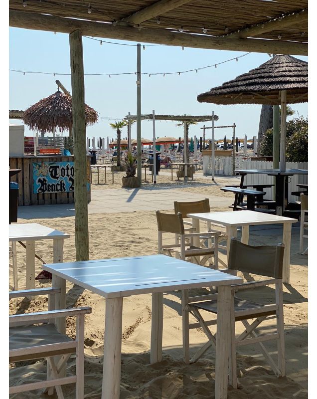 Toto Beach Bar