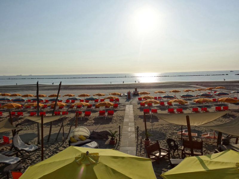 Bagno SainTropez Beach 60