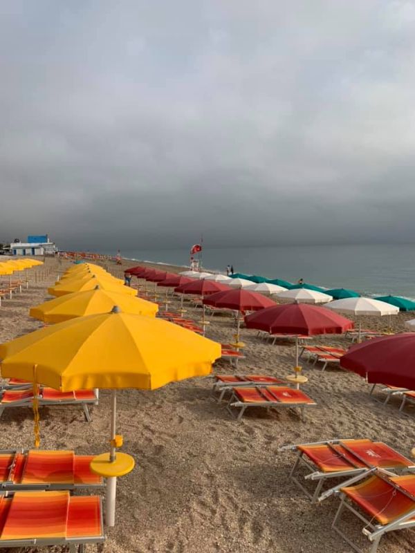 Crazy Beach Numana Dog Beach