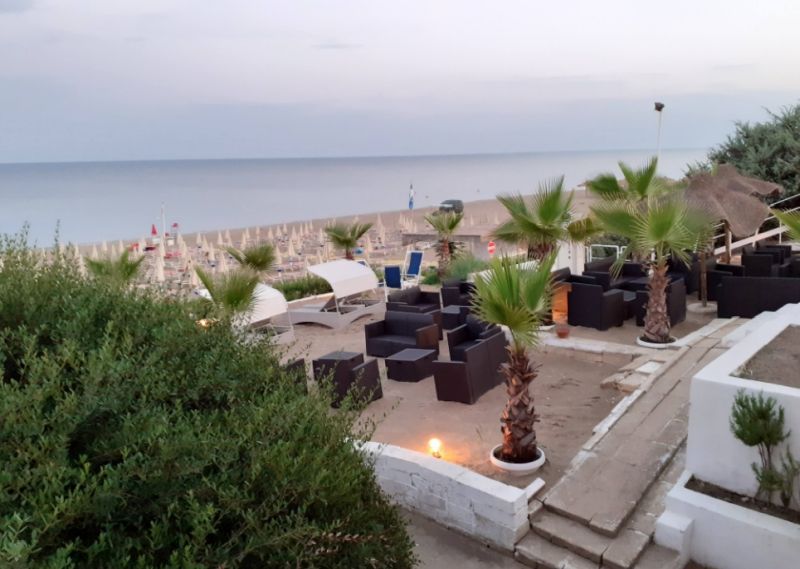 Paradiso Beach Bar