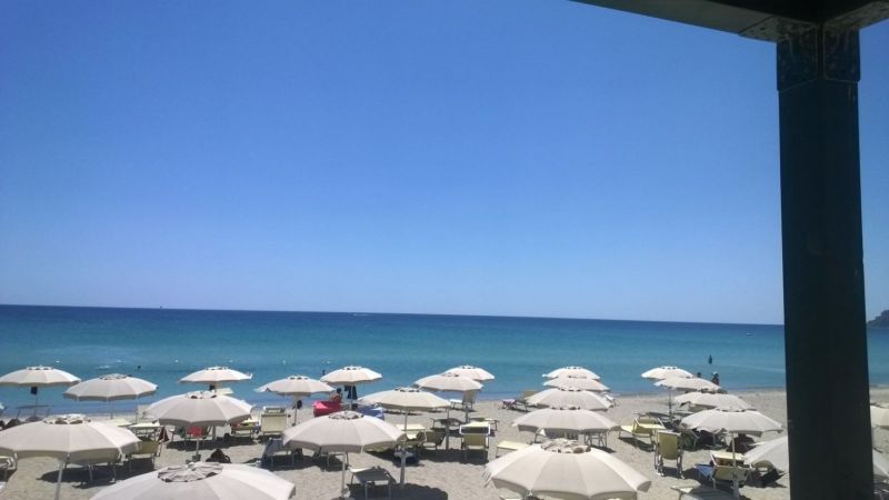 Chiringuito Lounge Bar Restaurant & Easy Playa