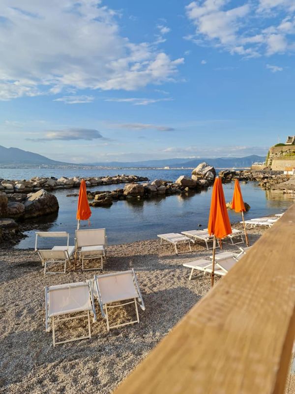 Rotonda Lounge Beach