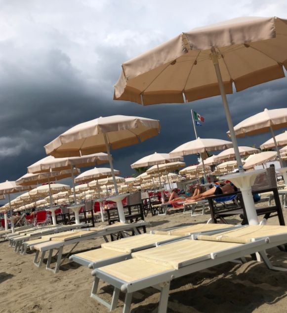 Alcione Beach