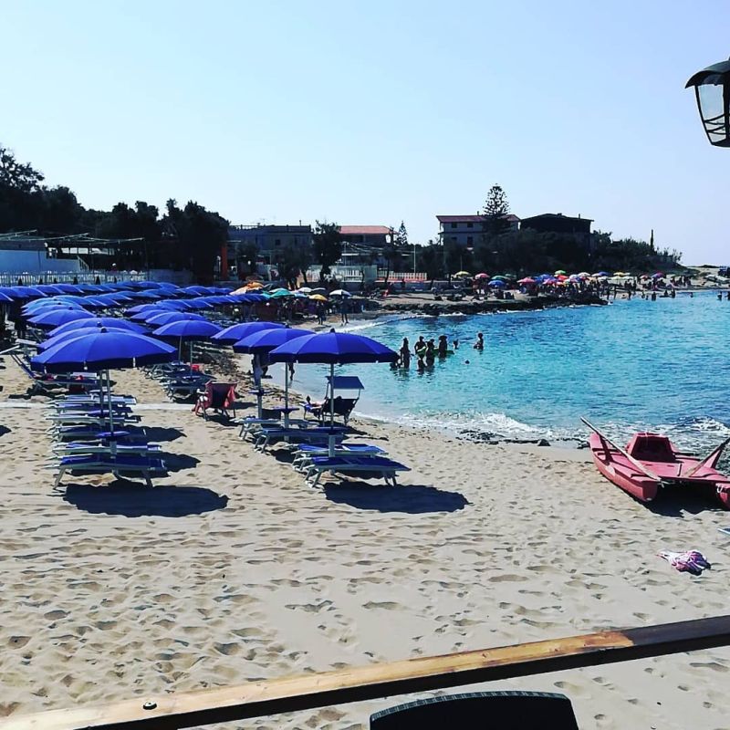 Tridakna Beach