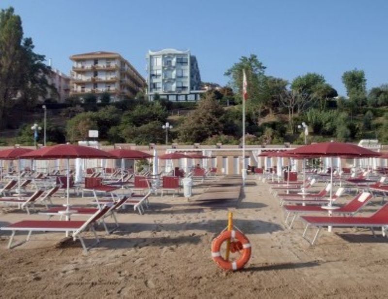Spiaggia 34-35