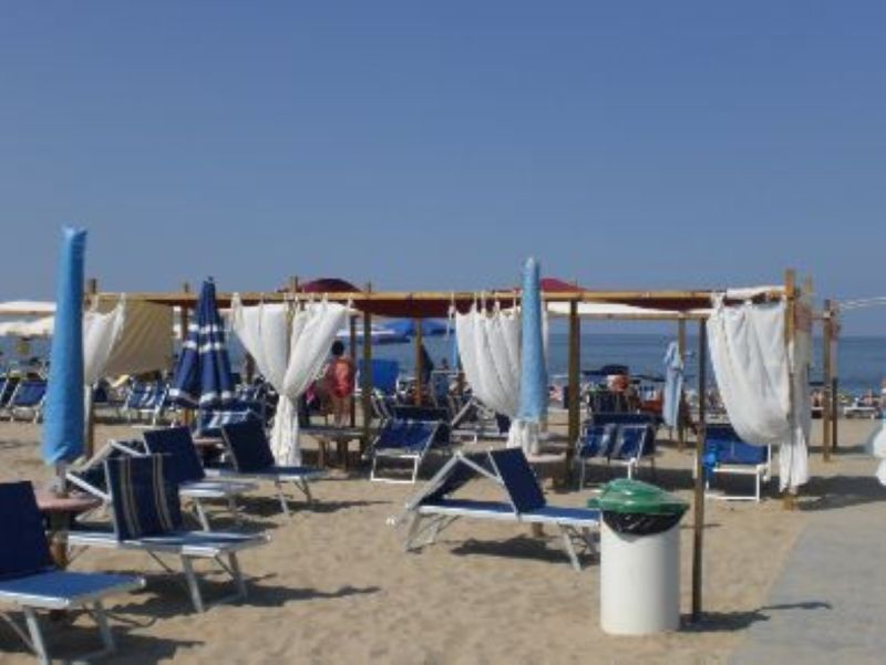 Spiaggia 32