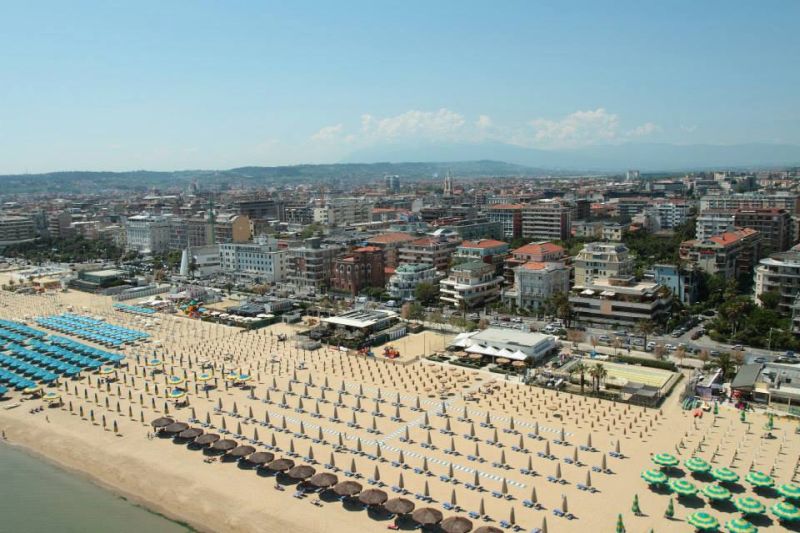 Panta Rei Beach