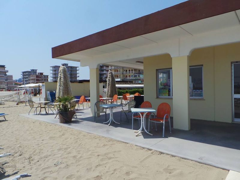 Lido Coco Beach