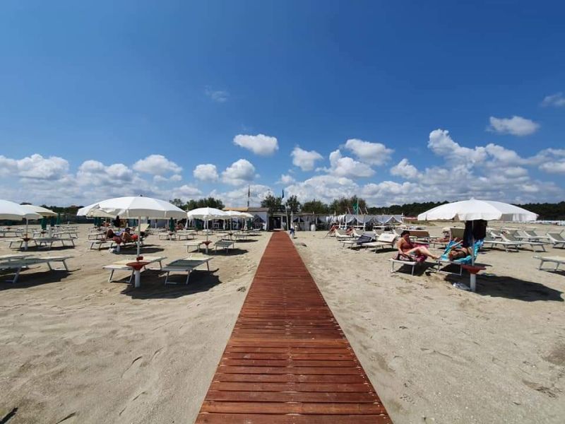 Jamaica Beach Bar Restaurant