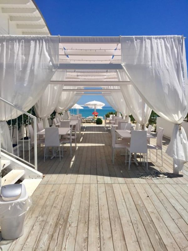Sunset Beach Club & Resort