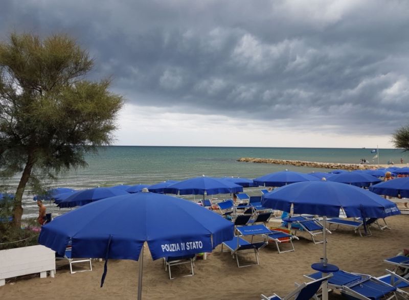 Polizia Di Stato Stabilimento Balneare