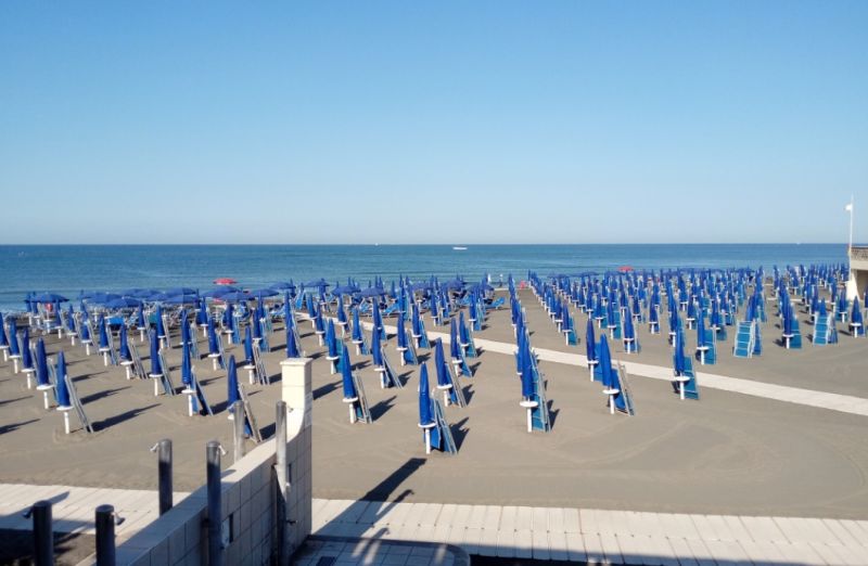 Stabilimento Balneare Ra.Lo.Ce.