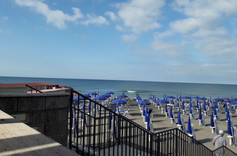 Stabilimento Balneare Ra.Lo.Ce.