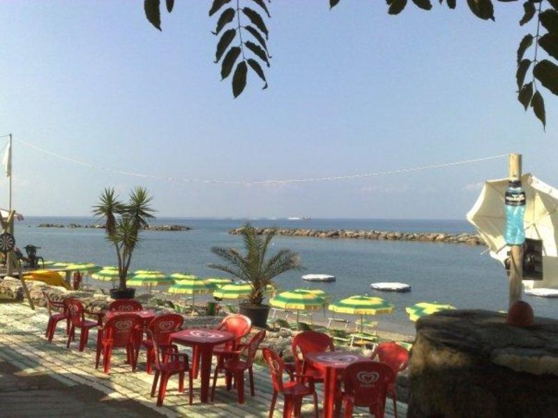 Il Bizzarro Beach Club