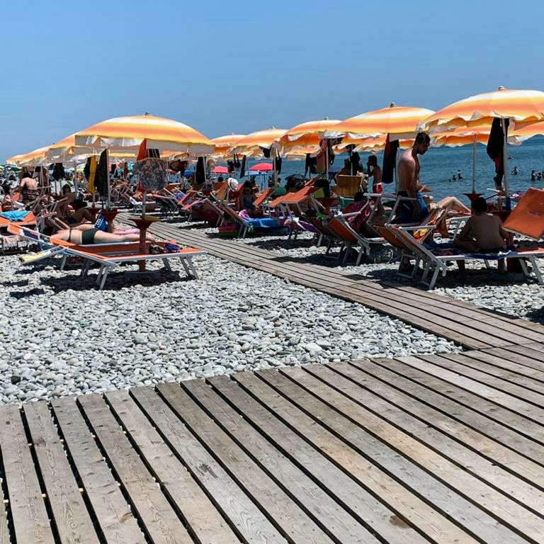Lido Pagoda Beach Pizza & Coffee