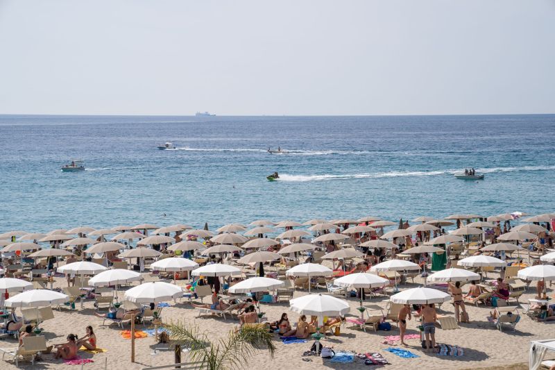 Sunset Beach Club