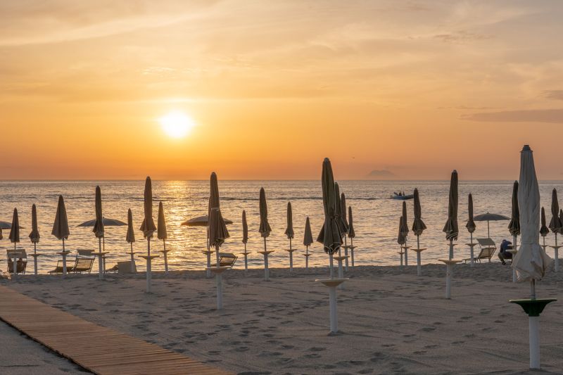 Sunset Beach Club