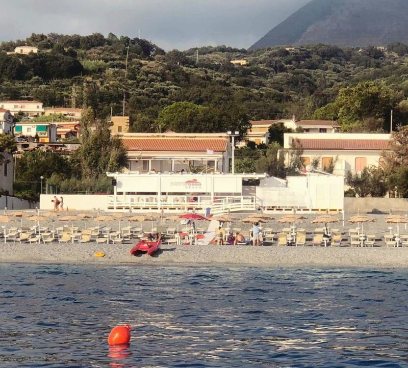 Pietrarossa Beach