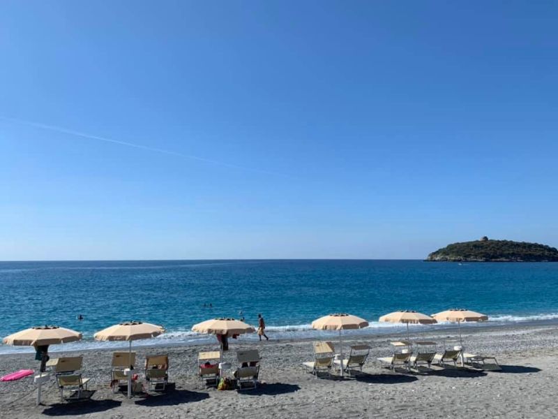 Pietrarossa Beach