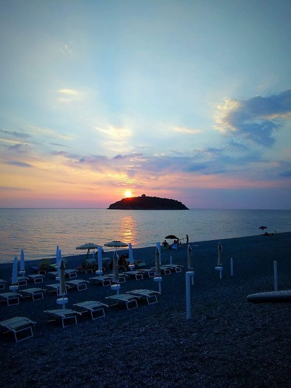 Pietrarossa Beach
