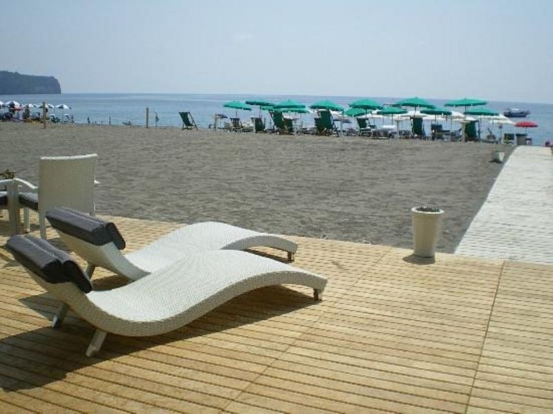 Garden Beach Lido