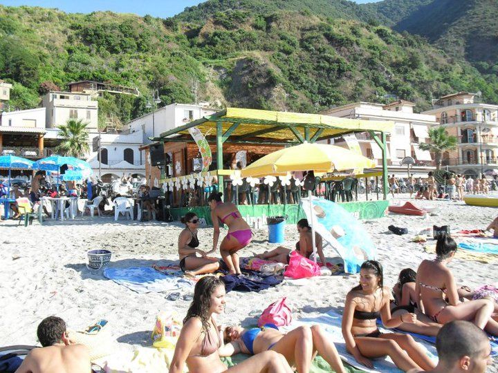 La Suerte Scilla Beach
