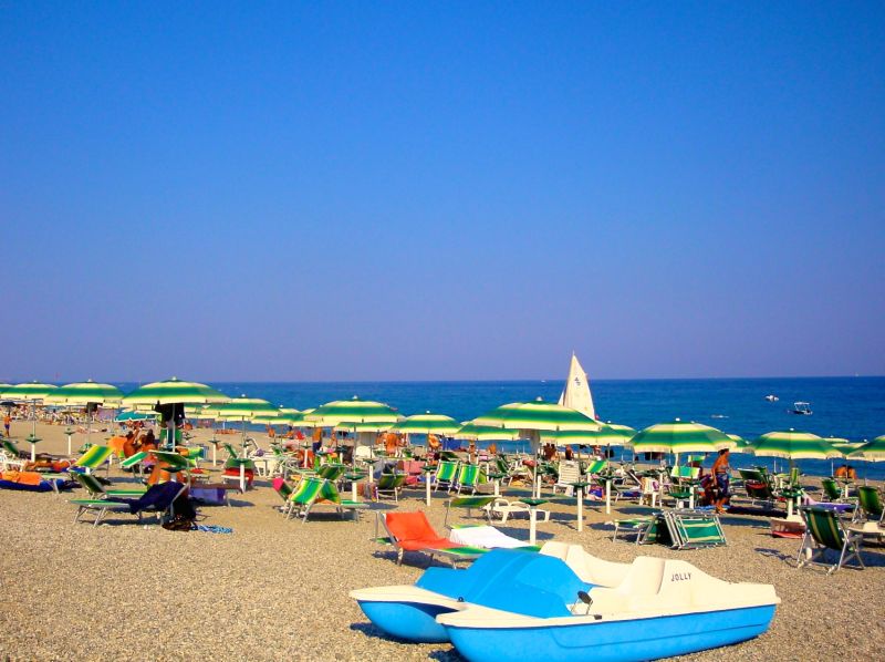 Jolly Mare Beach