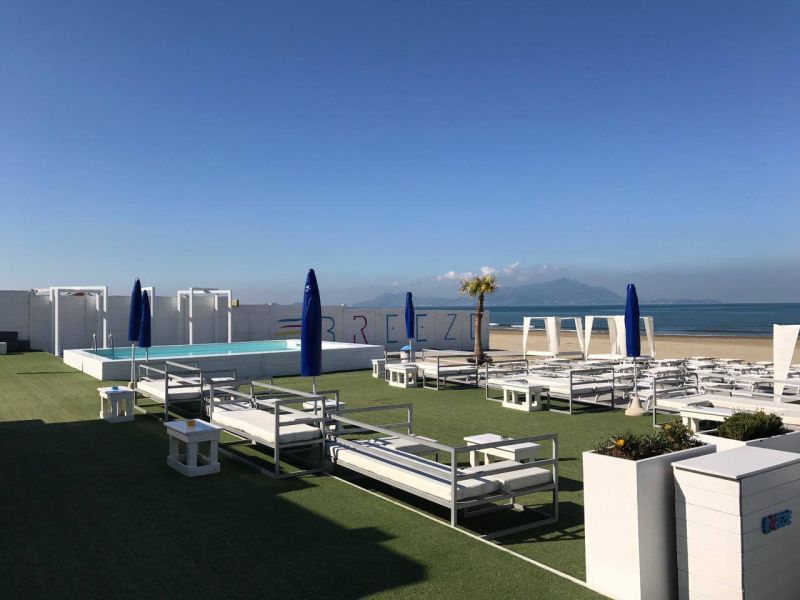 Breeze Summer Club