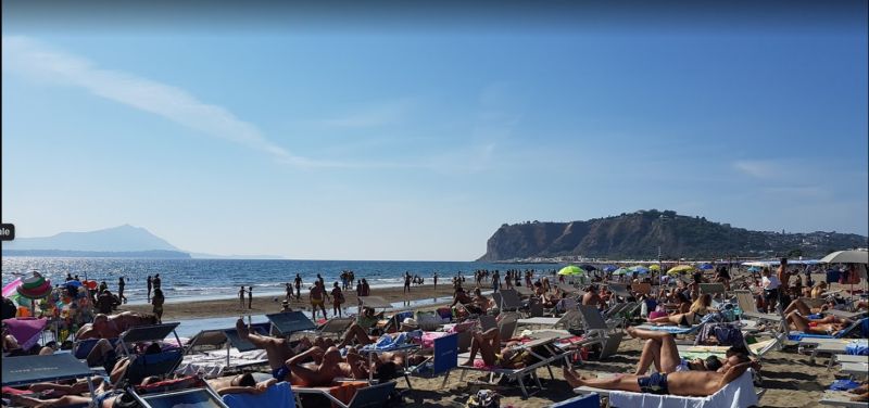 Spiaggia Di Miseno